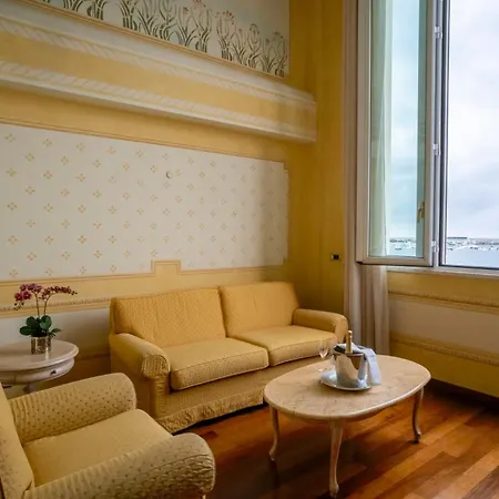 Nettuno 호텔 세스트리레반떼